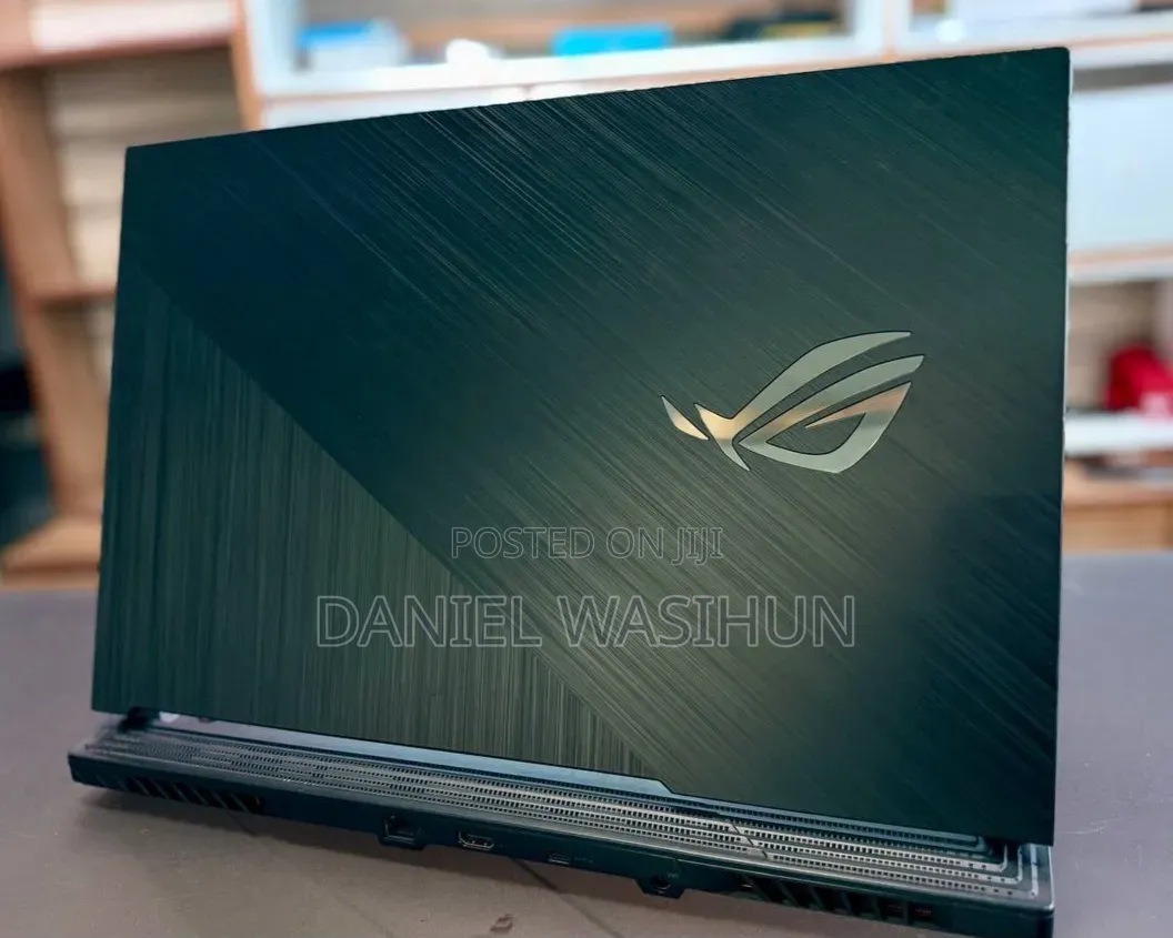 New Laptop Asus ROG Strix G17 16GB Intel Core i7 SSD 512GB