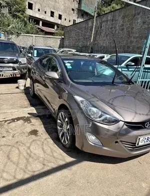 Hyundai Elantra 2012 Gray