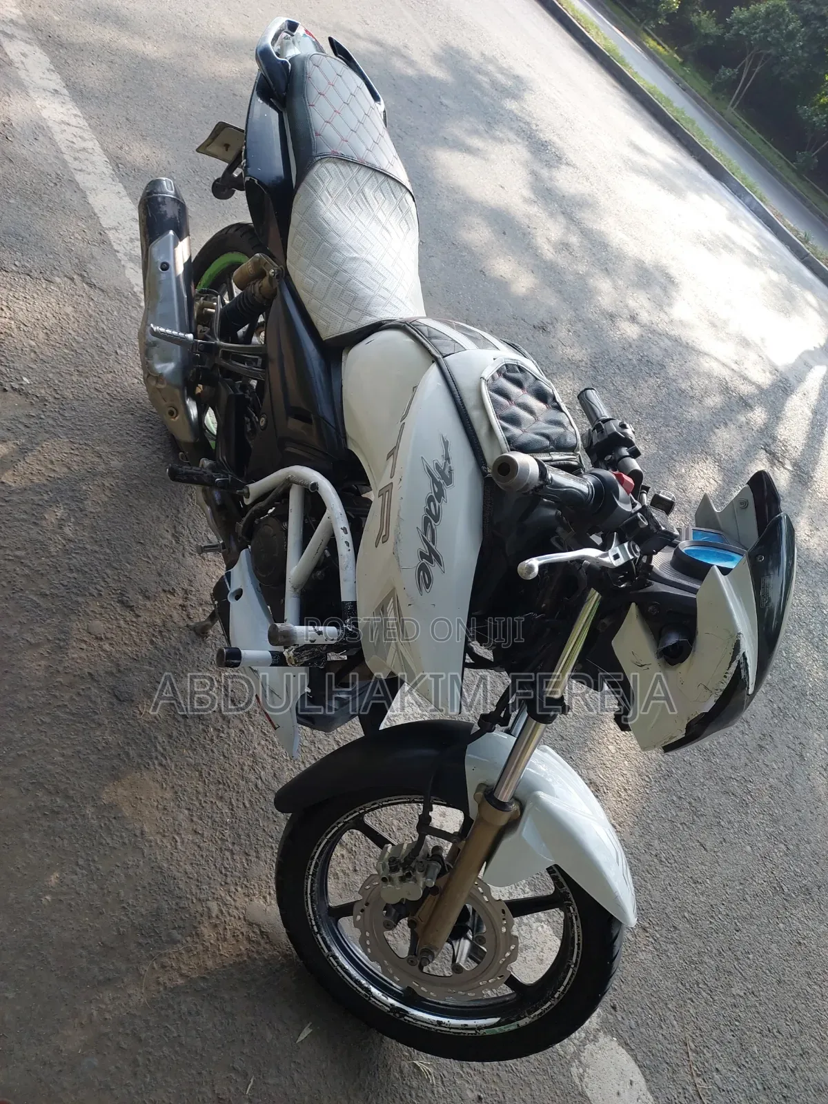 TVS Apache 180 RTR 2021 Yellow