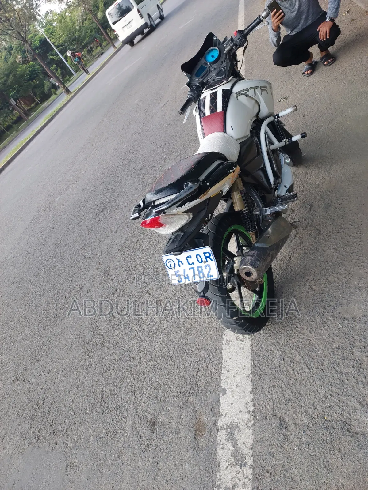 TVS Apache 180 RTR 2021 Yellow