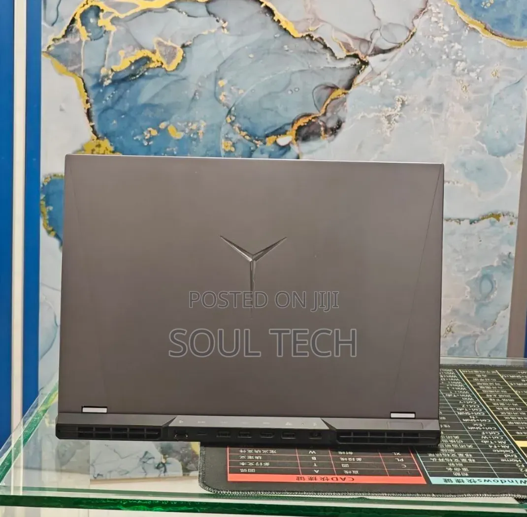 New Laptop Lenovo Legion 9 16GB AMD Ryzen 7 SSD 512GB