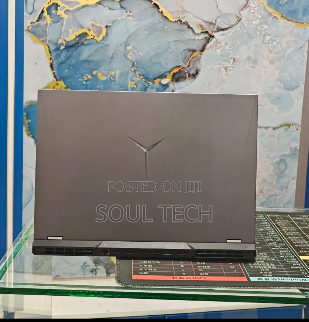 New Laptop Lenovo Legion 9 16GB AMD Ryzen 7 SSD 512GB