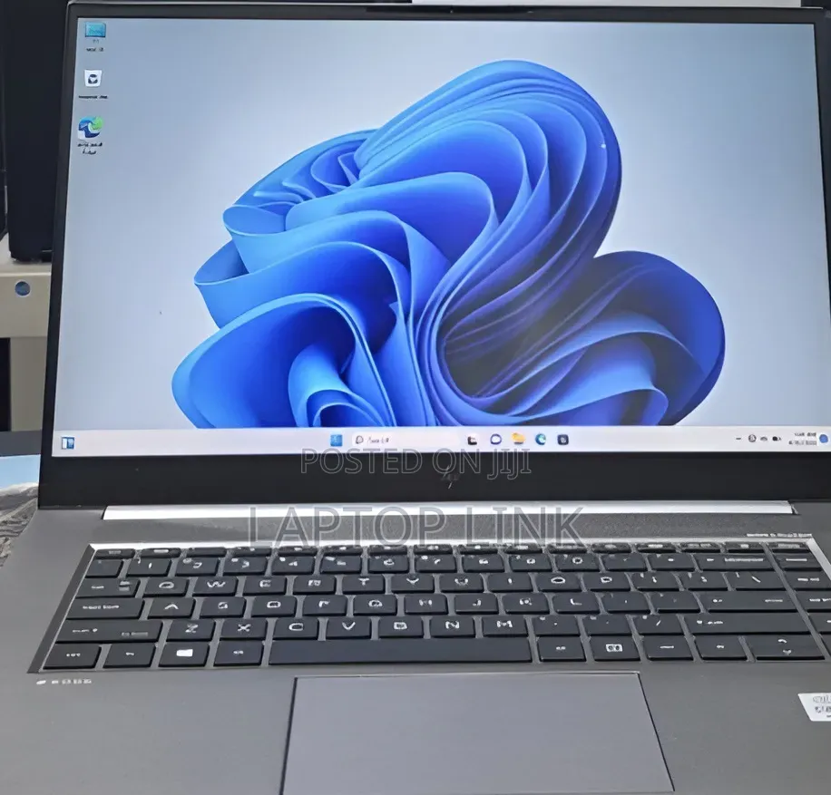 New Laptop HP Zbook Studio G7 16GB Intel Core i7 SSD 512GB