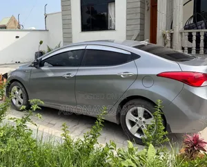 Hyundai Avante 2013 Silver