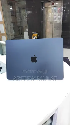New Laptop Apple MacBook Air 2026 M5 16GB Apple M5 SSD 512GB