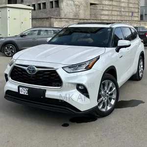 Toyota Highlander Limited AWD 2023 White