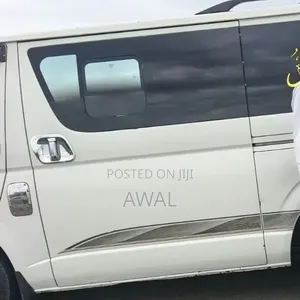 Toyota HiAce 2014 White