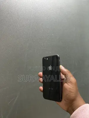 Apple iPhone 8 64 GB Black