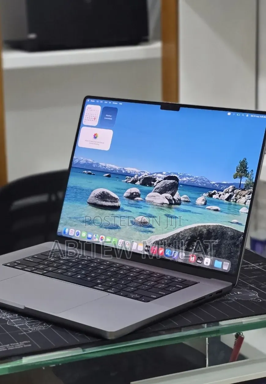 New Laptop Apple MacBook Pro 2021 M1 Max 32GB Apple M1 Max SSD 512GB