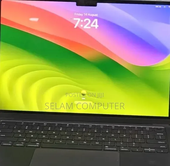 New Laptop Apple MacBook Air 2022 M2 8GB Apple M2 SSD 512GB