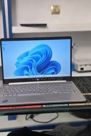 New Laptop HP Stream Notebook 8GB Intel Core i5 HDD+SSD 1T