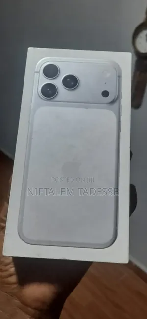 New Apple iPhone 17 Pro Max 256 GB Silver