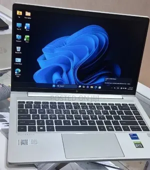 New Laptop HP EliteBook 840 G10 16GB Intel Core i7 SSD 512GB