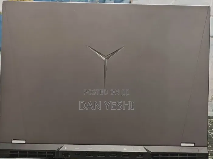 New Laptop Lenovo 16GB AMD Ryzen 7 SSD 512GB
