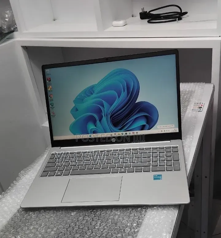 New Laptop HP Stream Notebook 8GB Intel Core i3 SSD 256GB