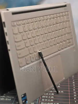 New Laptop Lenovo Yoga 9i 16GB Intel Core i7 SSD 512GB