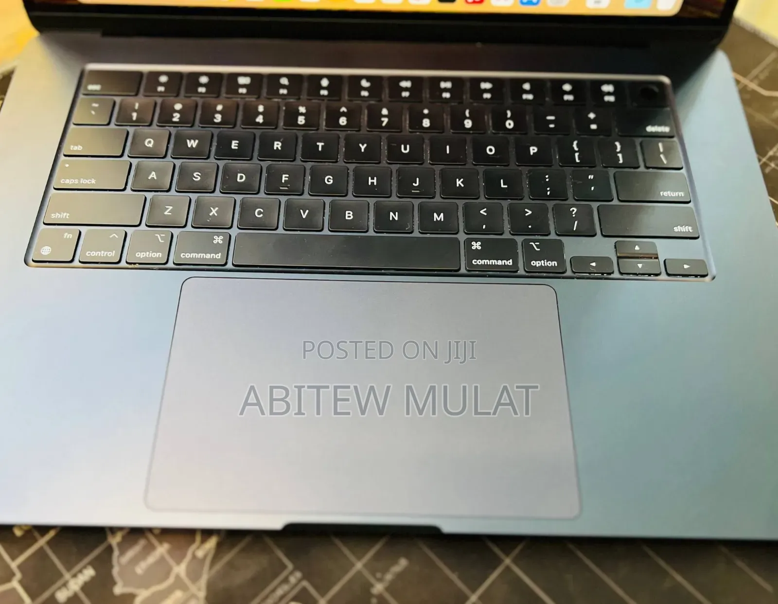 New Laptop Apple MacBook Air 2024 M3 8GB Apple M3 SSD 256GB
