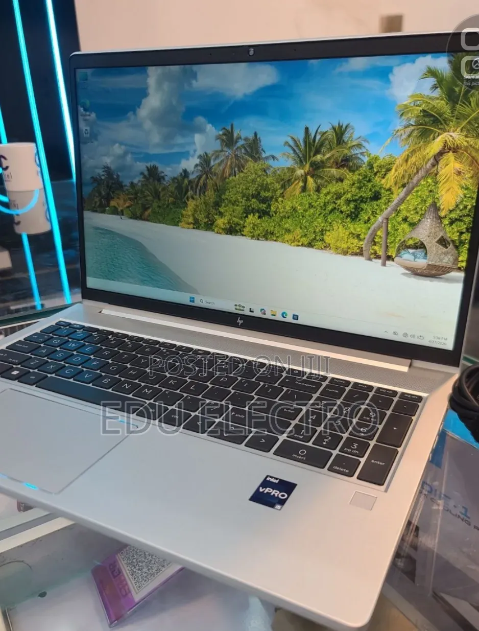 New Laptop HP EliteBook 655 G9 16GB Intel Core i5 SSD 512GB
