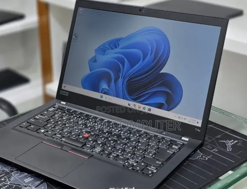 New Laptop Lenovo ThinkPad T14 8GB AMD Ryzen 5 SSD 512GB