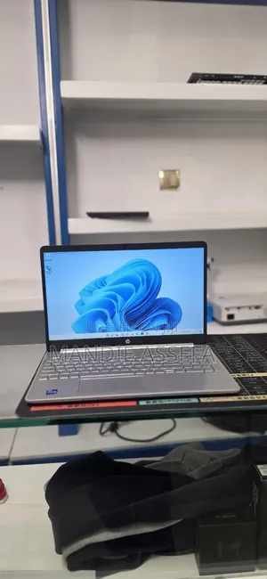 New Laptop HP Stream Notebook 8GB Intel Core i5 HDD+SSD 1T