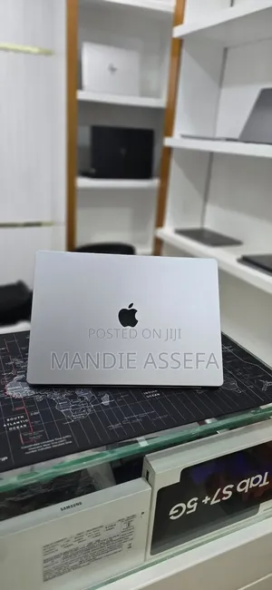 New Apple MacBook Pro 2021 M1 Max 32GB Apple M1 Max SSHD (Hybrid) 512GB