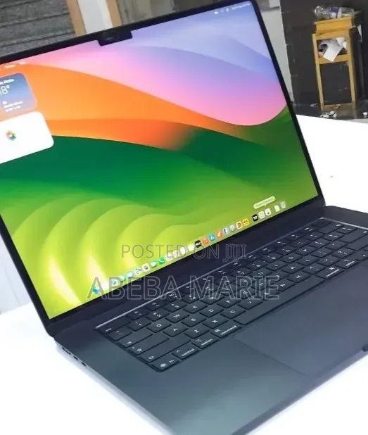 New Laptop Apple MacBook Air 2026 M5 16GB Apple M5 SSD 512GB
