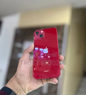 Apple iPhone 13 128 GB Red