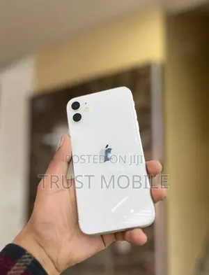 Apple iPhone 11 64 GB White