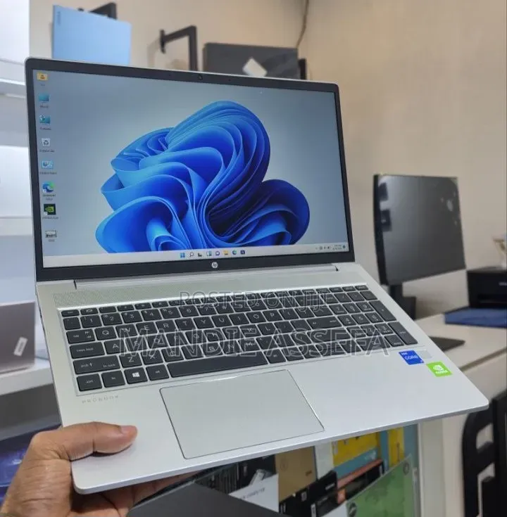 New Laptop HP ProBook 450 G8 16GB Intel Core i7 SSD 512GB