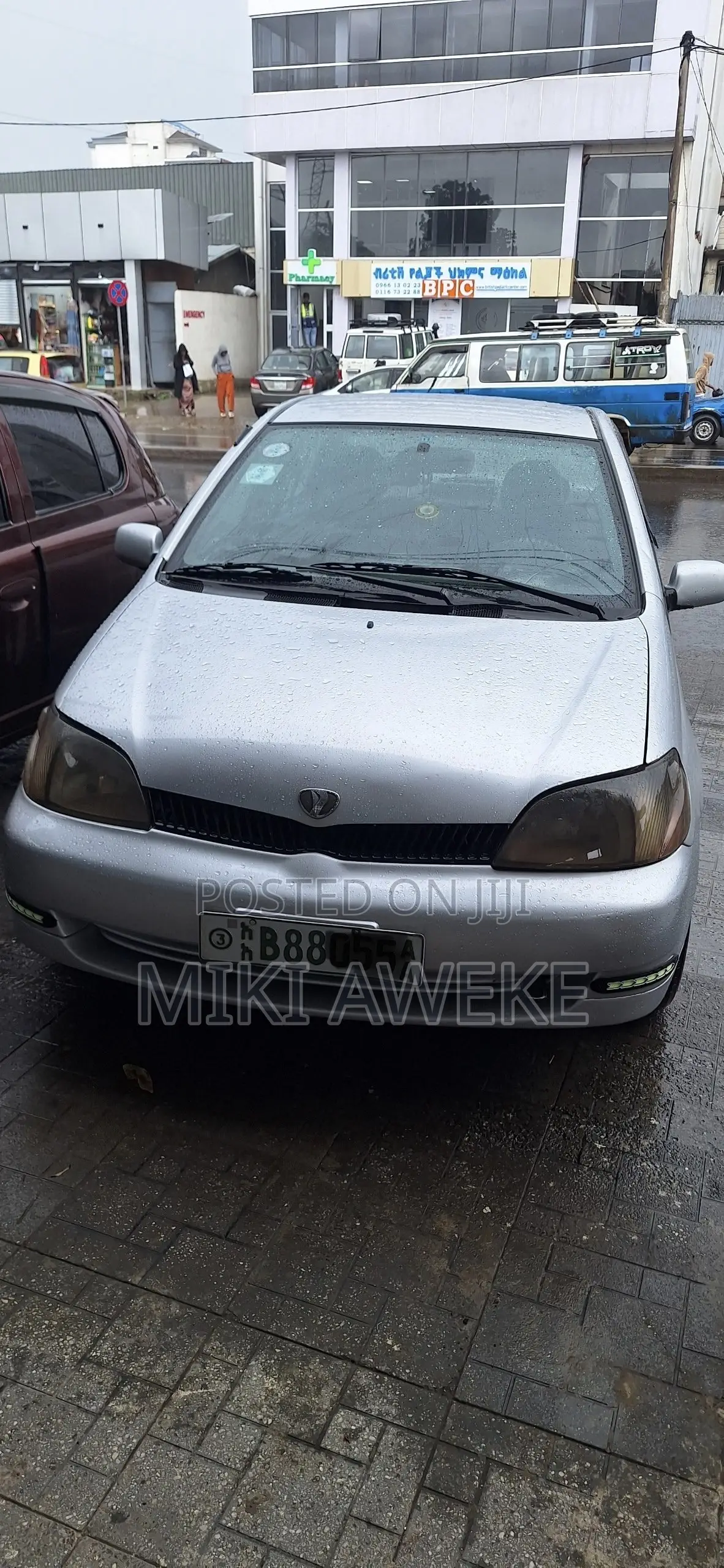 Toyota Platz 2001 Silver