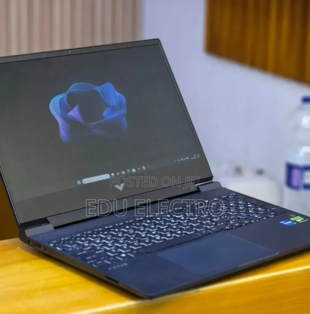 New Laptop HP Victus 16 8GB Intel Core i5 SSD 512GB