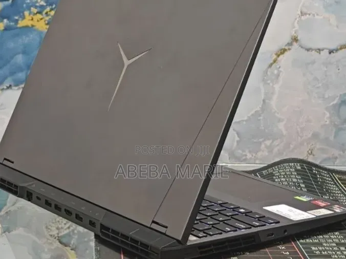 New Laptop Lenovo Legion 5 16GB AMD Ryzen 7 SSD 512GB