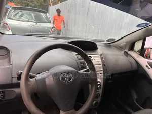 Toyota Yaris 2007 White