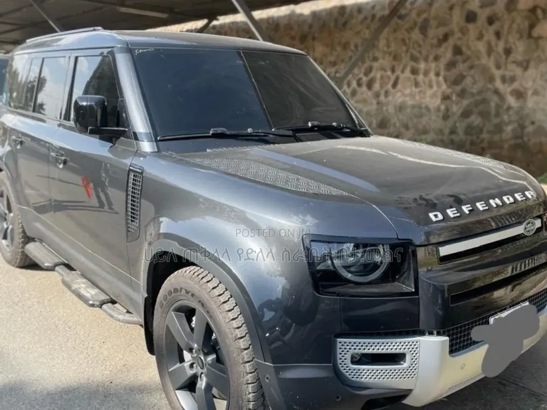 Land Rover Defender 2023 Gray