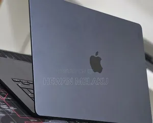 New Laptop Apple MacBook Air 2025 M4 16GB Apple M4 SSD 256GB