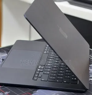 New Laptop Apple MacBook Air 2025 M4 16GB Apple M4 SSD 256GB