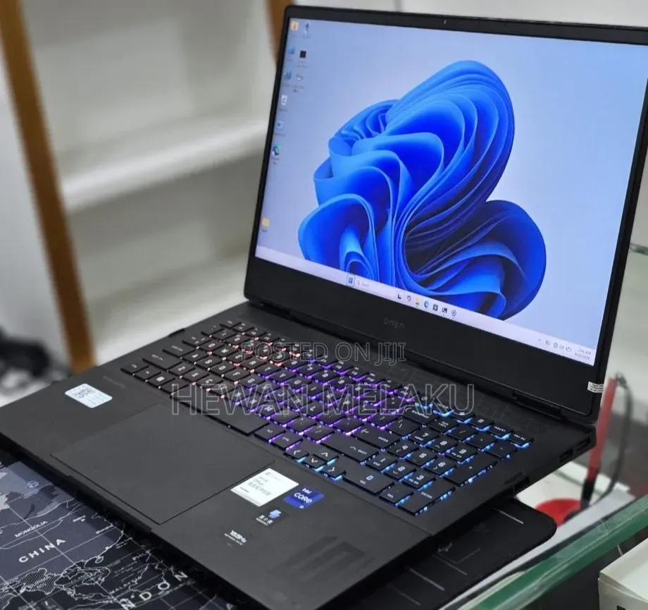 New Laptop HP Omen 16 16GB Intel Core i9 SSD 512GB
