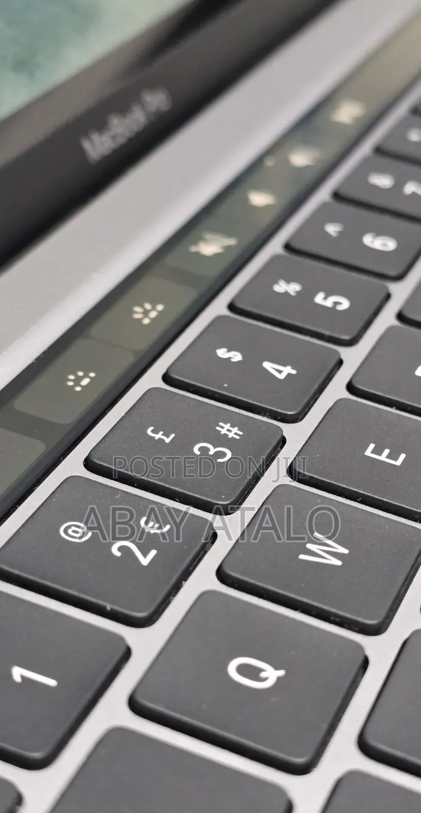 New Laptop Apple MacBook Pro 2021 M1 8GB Apple M1 Pro SSD 512GB
