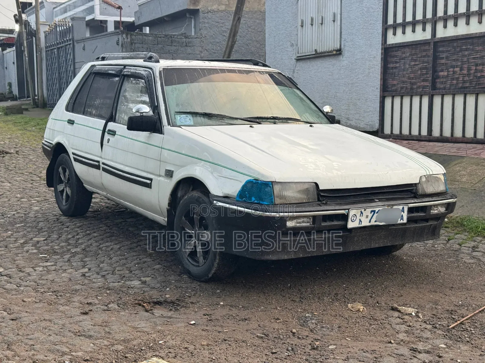 Toyota Corolla 1987 White