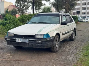 Toyota Corolla 1987 White