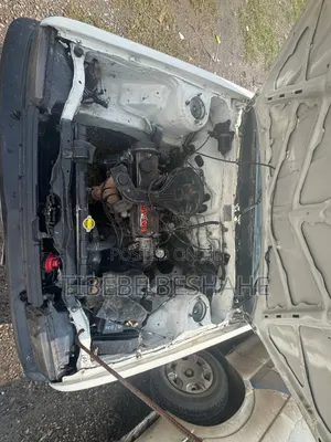 Toyota Corolla 1987 White