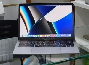 New Laptop Apple MacBook Pro 2019 16GB Intel Core i7 SSD 512GB