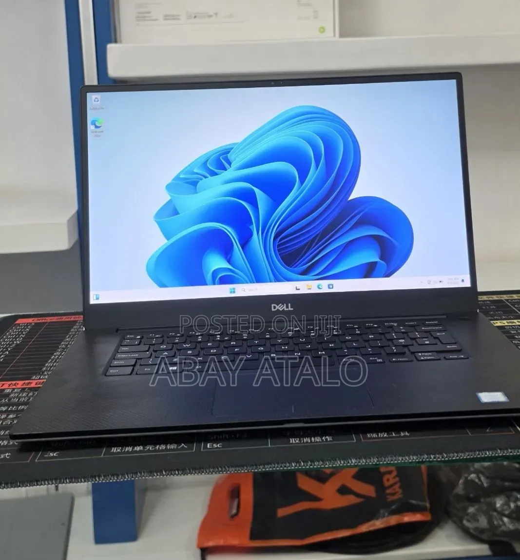 New Laptop Dell XPS 15 16GB Intel Core i5 SSD 512GB
