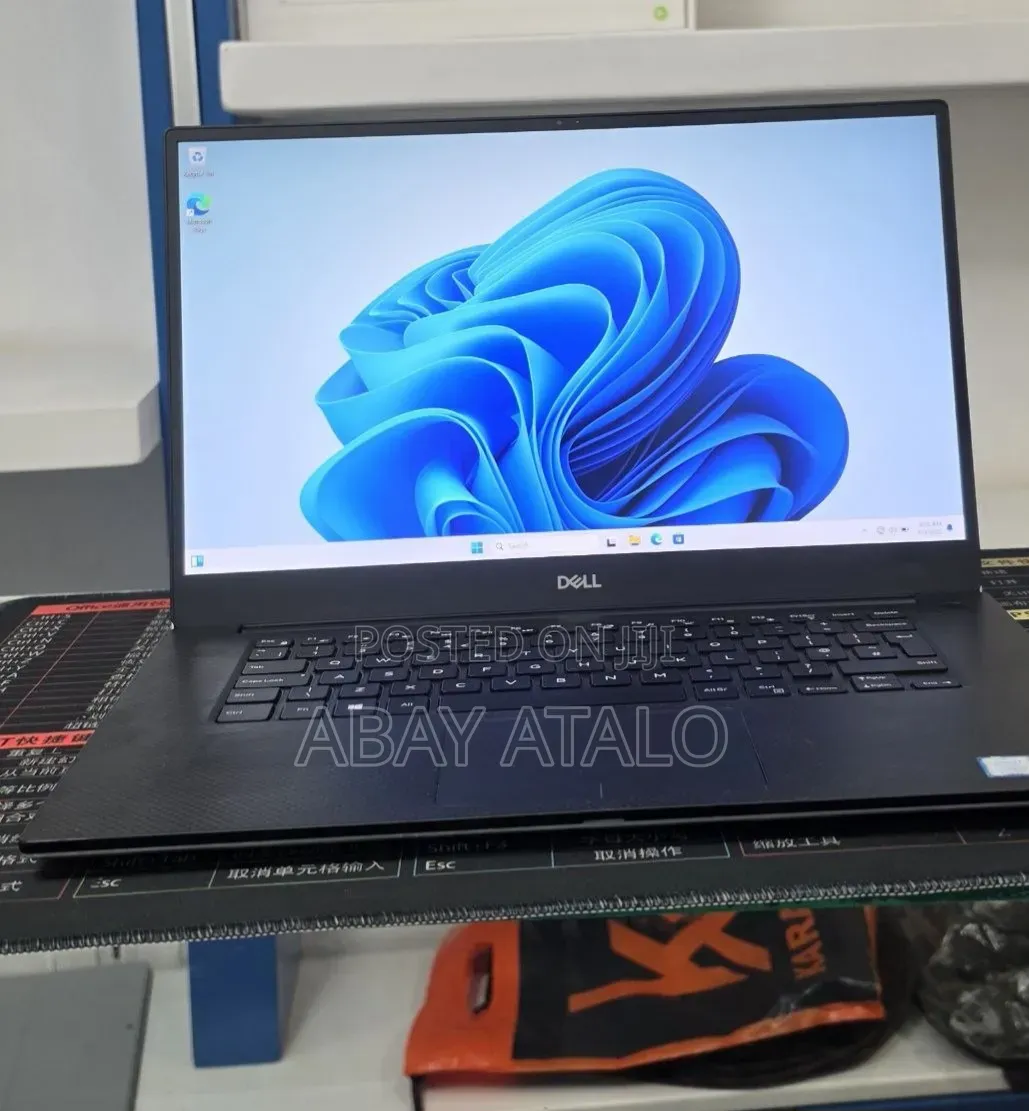 New Laptop Dell XPS 15 16GB Intel Core i5 SSD 512GB