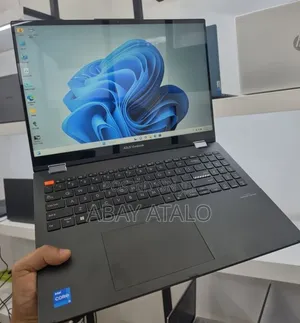 New Laptop Asus VivoBook 15 X505BA 16GB Intel Core i5 SSD 512GB