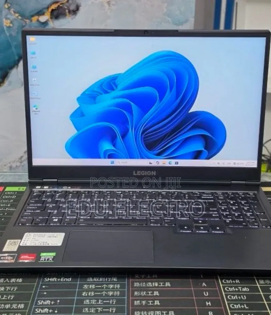 New Laptop Lenovo Legion 5 16GB AMD Ryzen 7 SSD 512GB