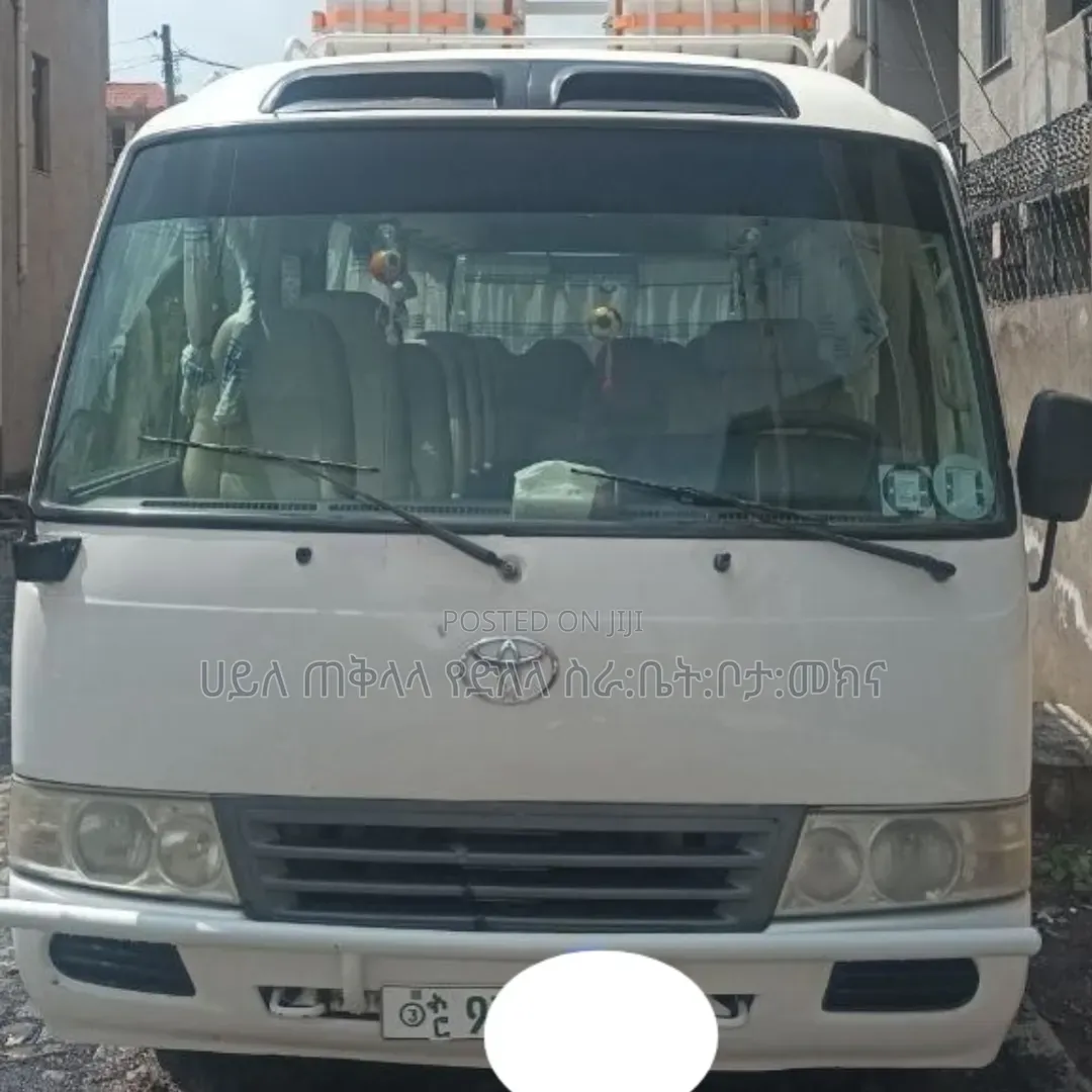 Toyota Coaster 2013 White