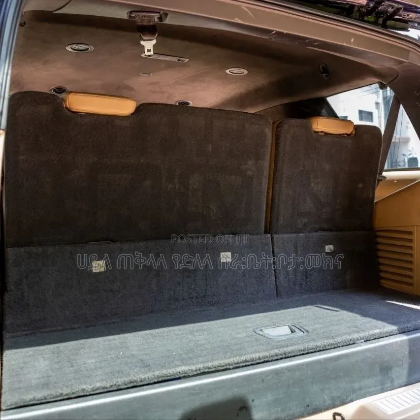Cadillac Escalade 2018 Beige