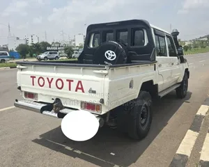 Toyota Land Cruiser 2019 Off white