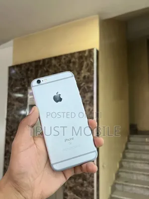 Apple iPhone 6s 32 GB Silver